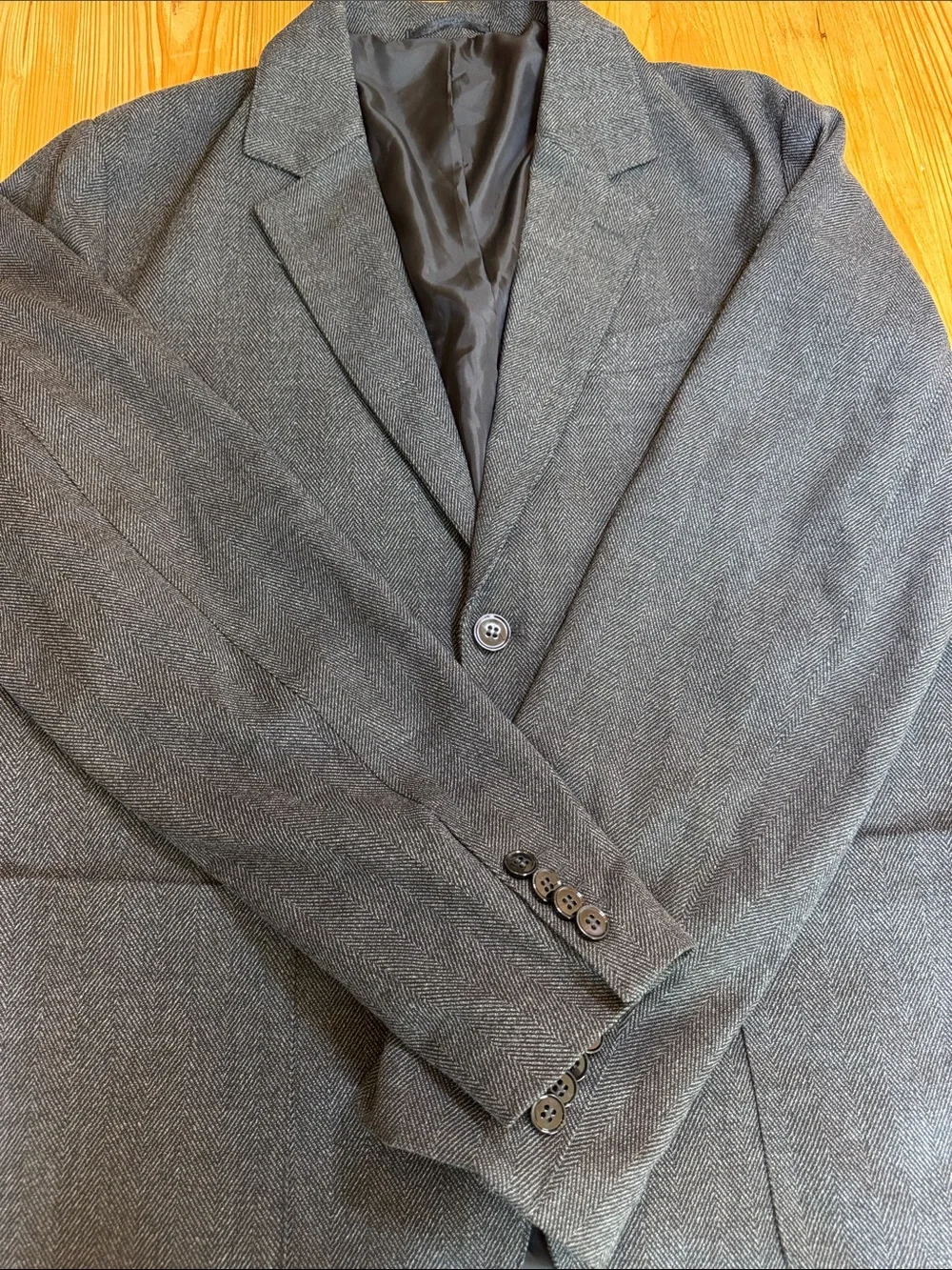Men's Gray Herringbone‎ Blazer - Classic Two-Button Jacket